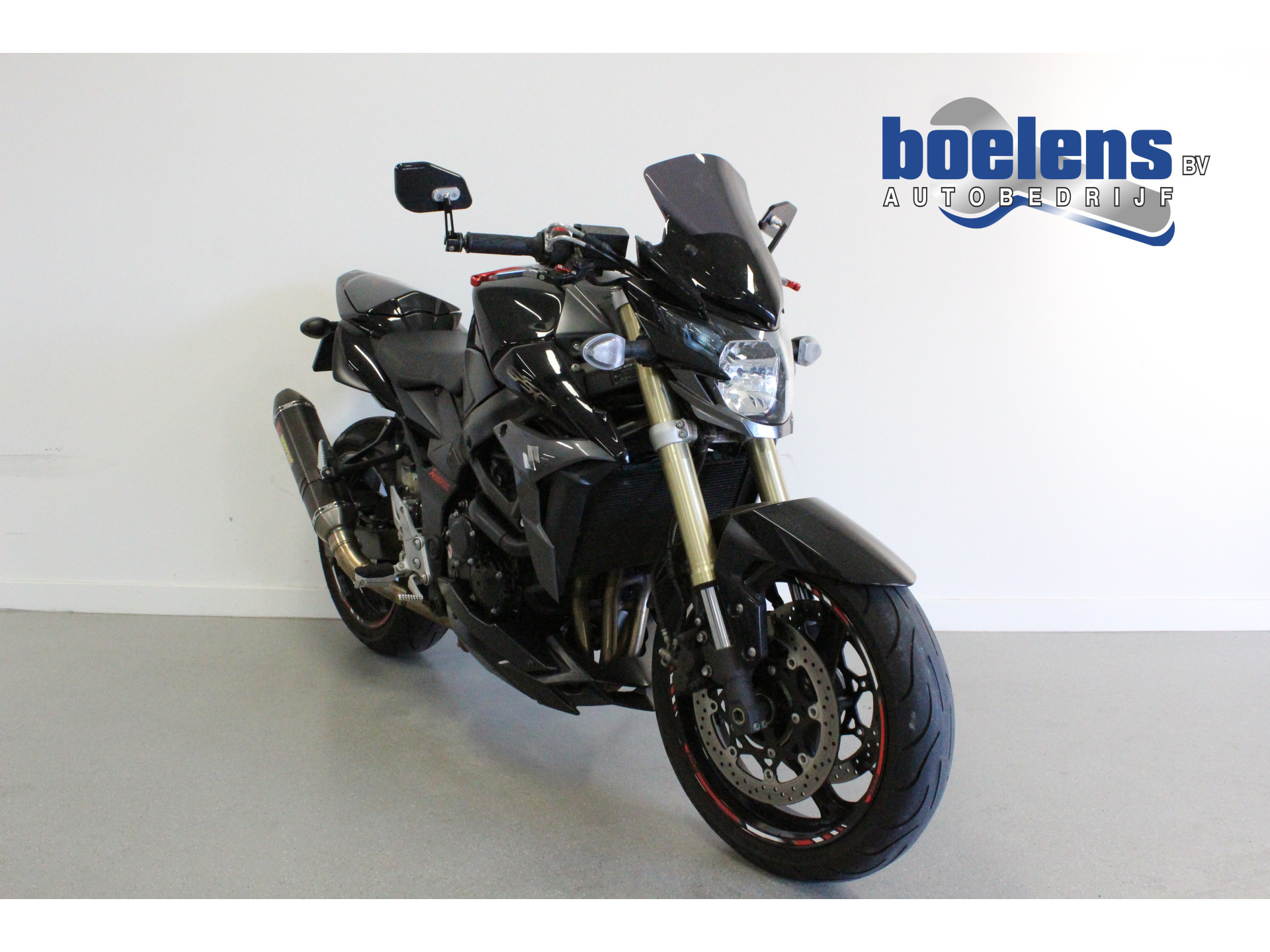 GSR 750 | NL-GELEVERD | CORRECTE STAAT | AKRAPOVIC-UITLAAT |