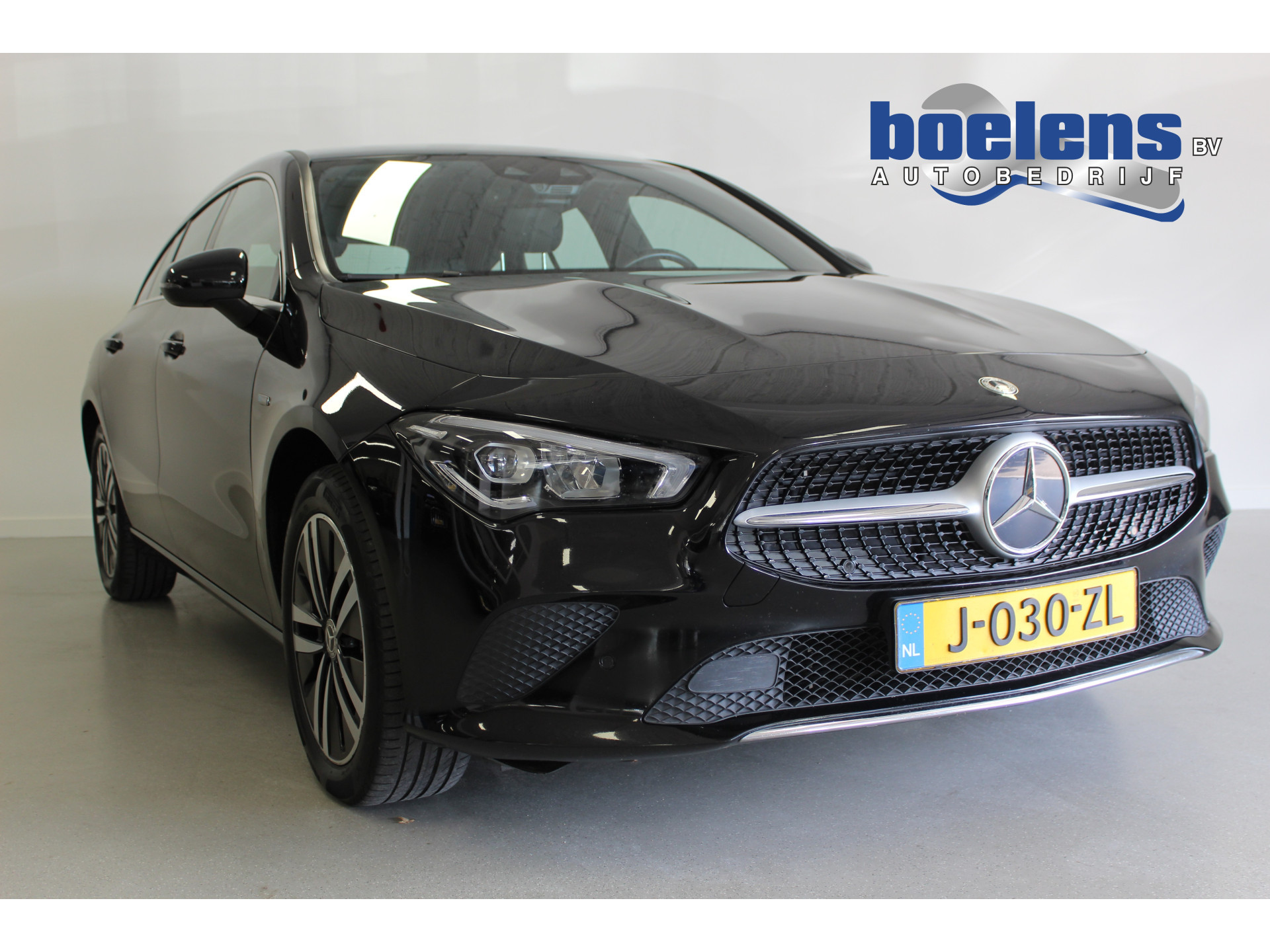 Shooting Brake 250 e Business Solution Luxury Limited | STOEL-VERW | 17'LMV | LED | DAB-RADIO | E-KLEP | PDC | CLIMA | CAMERA |