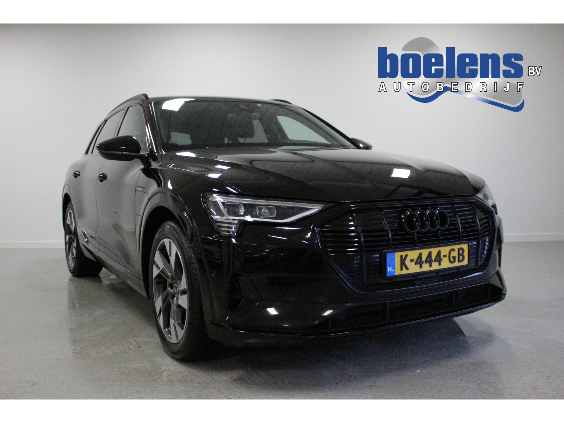 55 quattro Business edition 95 kWh | 20'LMV | NAVIGATIE | CLIMA | LUCHT-V | CARPLAY | DAB-RADIO | KEYLESS | 408PK |