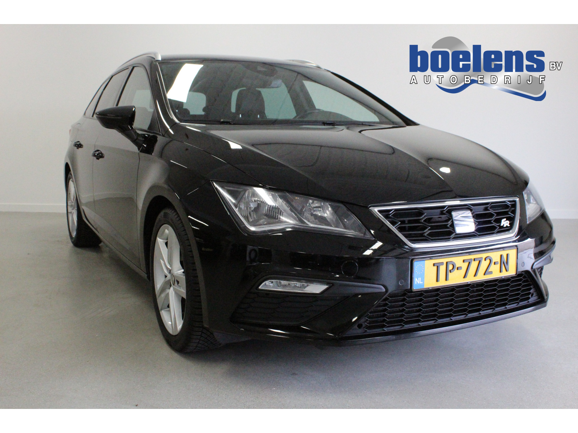 ST 1.5 TSI FR Business Intense | 17'LMV | NAVIGATIE | DAB-RADIO | KEYLESS | CARPLAY | TREKHAAK | PDC-V/A |