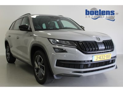 Škoda Kodiaq 1.5 TSI Sportline Business | TREKHAAK | CAMERA | CRUISE | DAB-RADIO | CARPLAY | NAVI | PDC-V/A | LED |